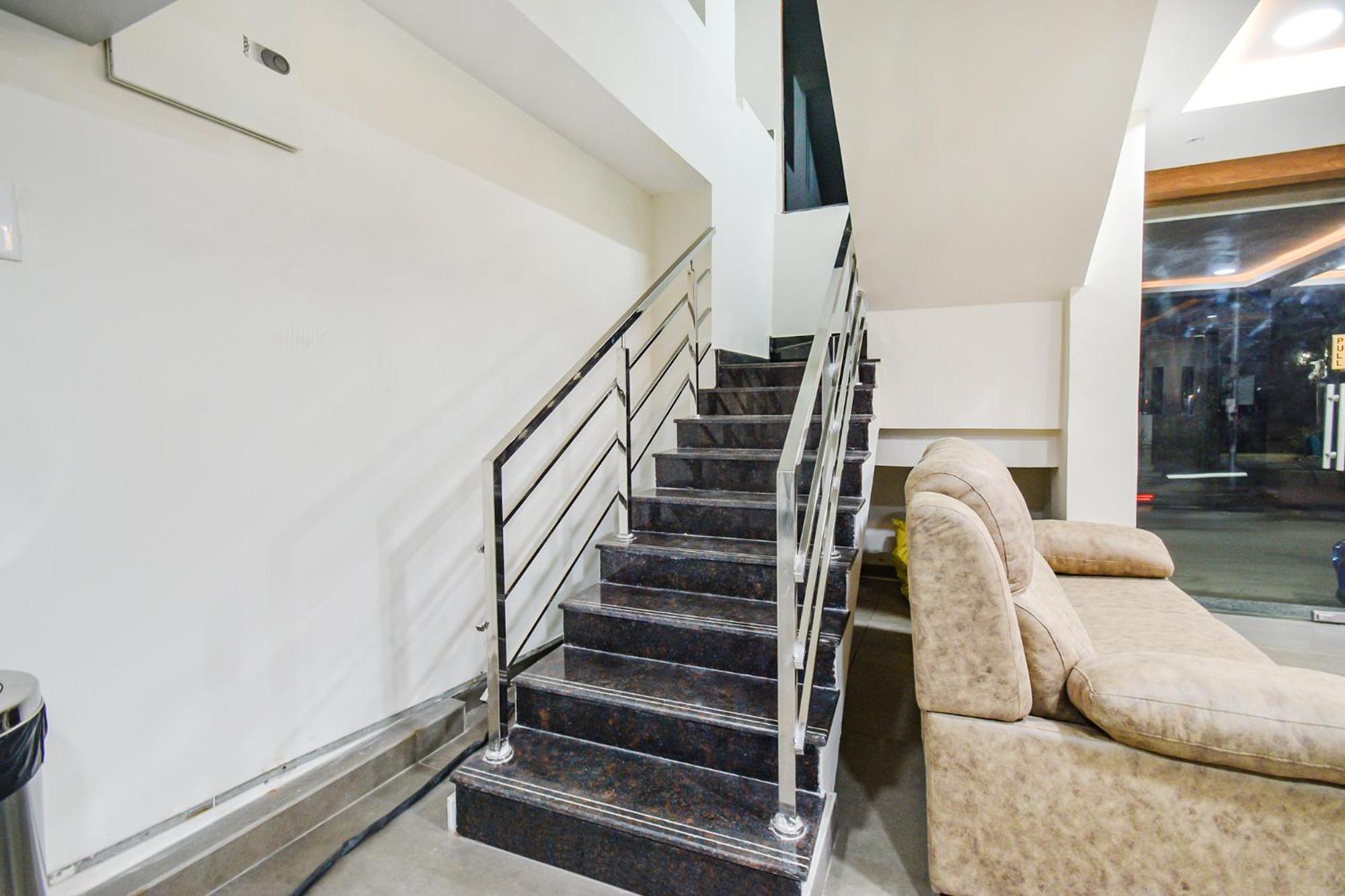 Fabhotel Seri - Nr Kims Hospital, Gachibowli Hyderabad Eksteriør billede