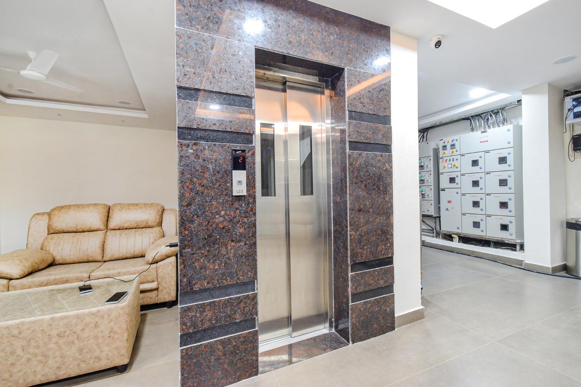 Fabhotel Seri - Nr Kims Hospital, Gachibowli Hyderabad Eksteriør billede