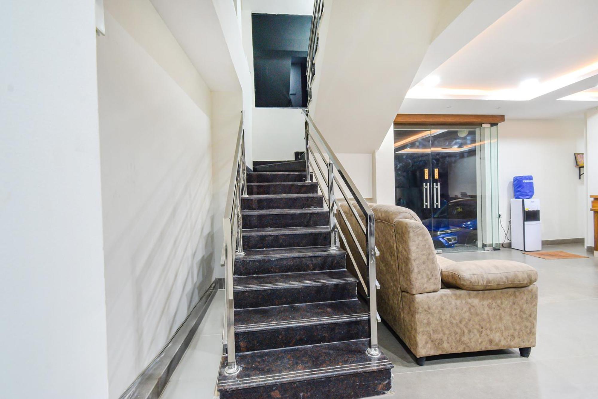 Fabhotel Seri - Nr Kims Hospital, Gachibowli Hyderabad Eksteriør billede